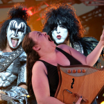 Madwomanwithabox rock n rolls all night with KISS in secondgeekhood